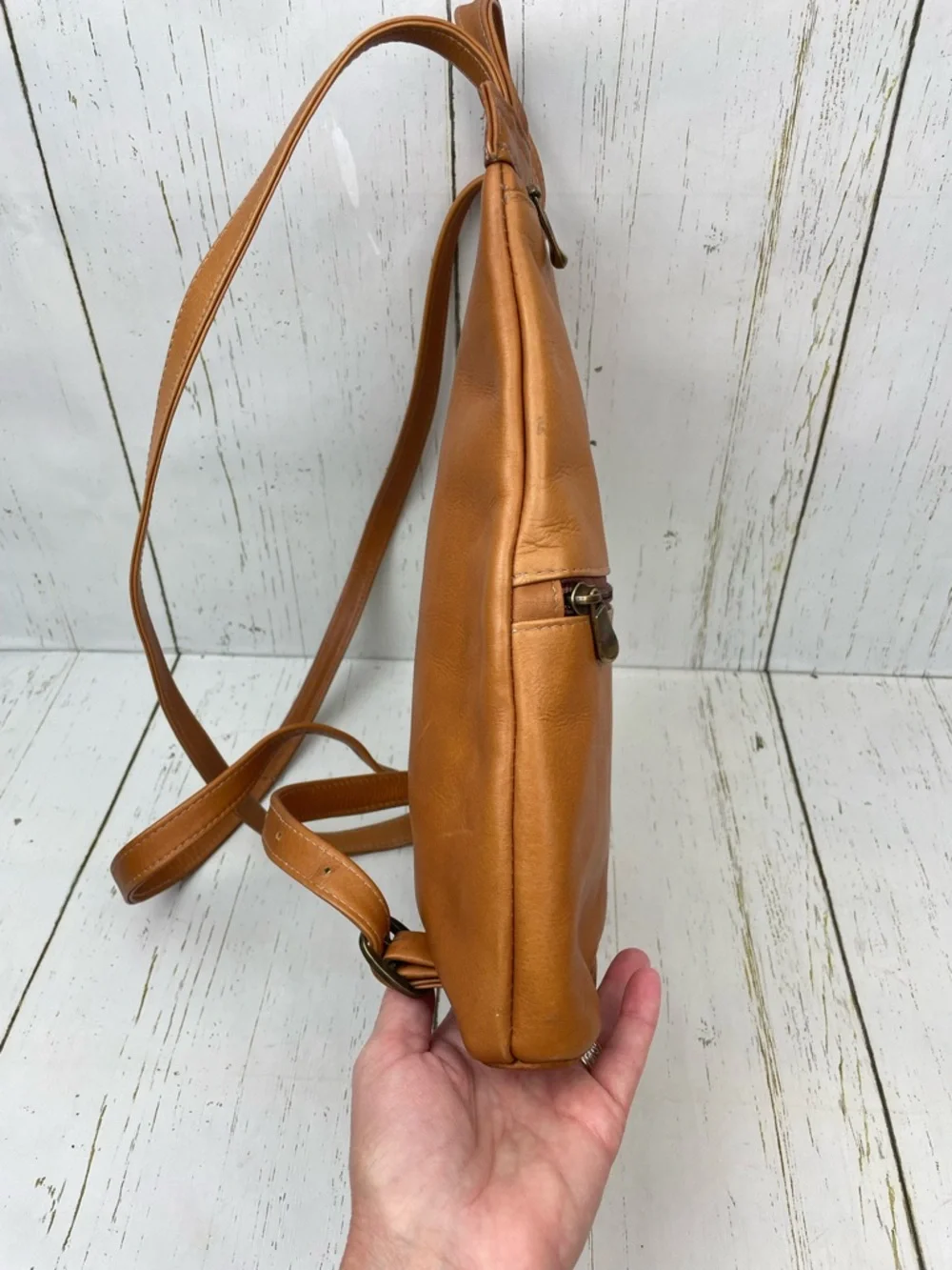 Le Donne Leather Backpack Purse - Picture 15 of 16